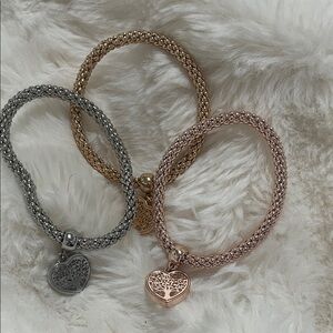 Elegant Heart Charm Bracelets Set
